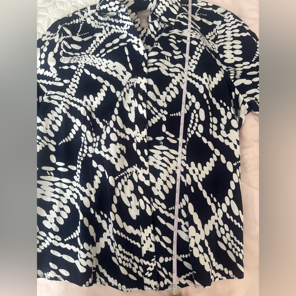 Chicos Wrinkle Resistant Button Down Blouse Size 3 - image 6